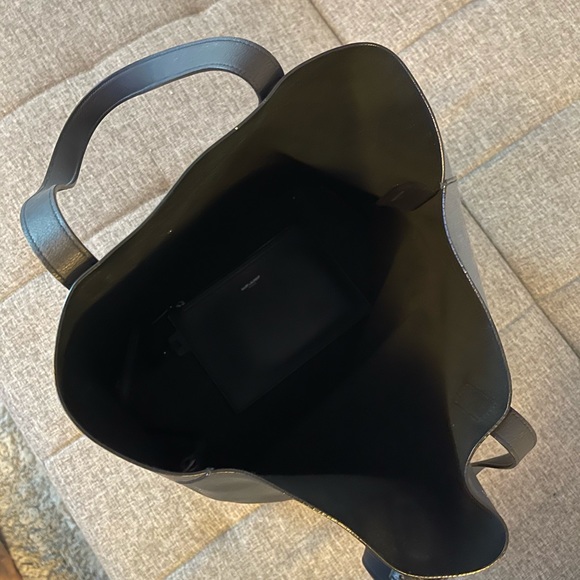 Authentic Saint Laurent tote bag - Picture 8 of 8